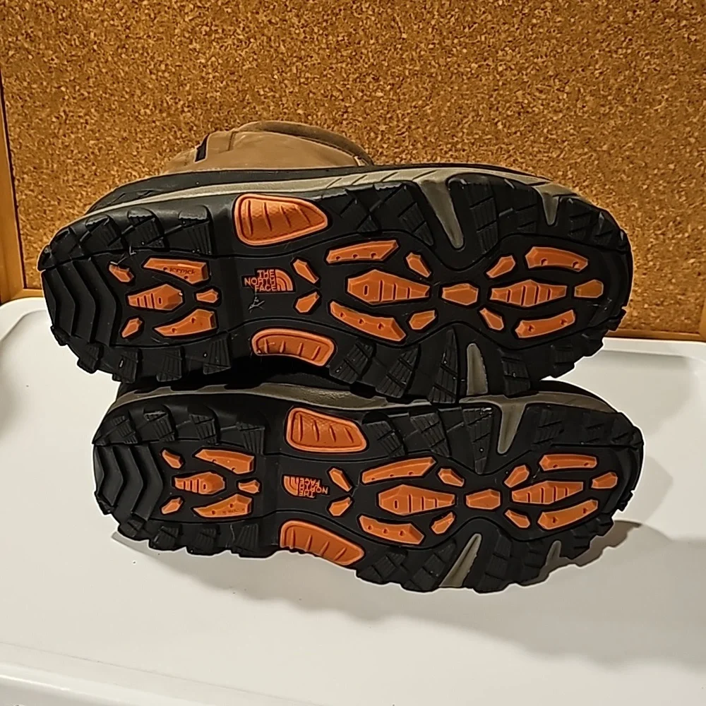 The North Face Boots - Picture 7 of 8